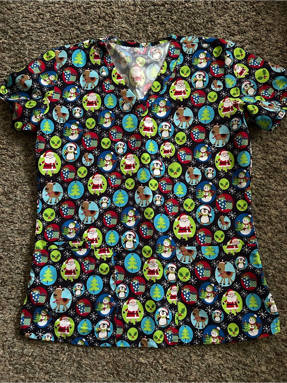 Holiday Print V-Neck Scrub top - Multicolor